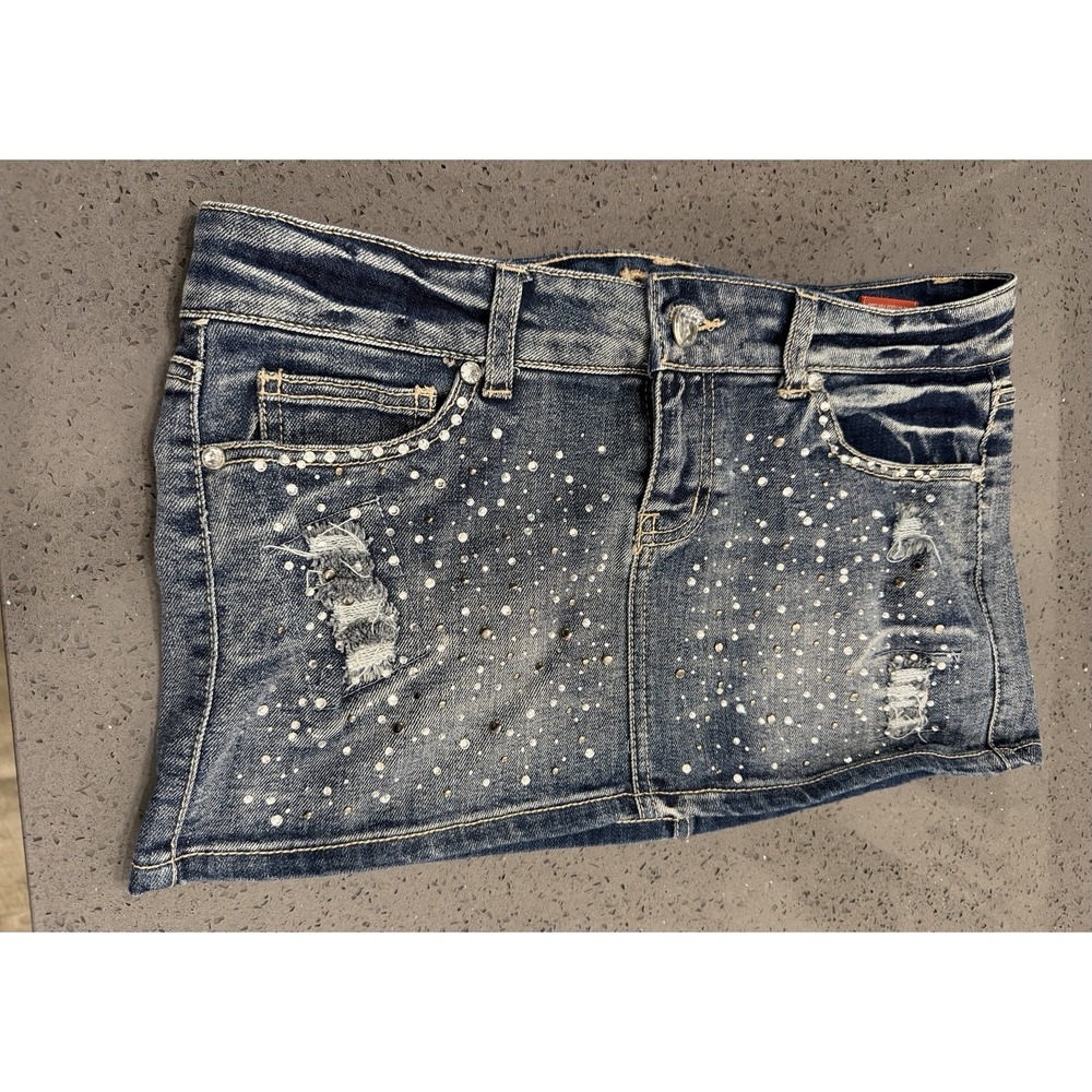 Wallflower Rhinestone Distressed Medium Wash Jean Mini Skirt 7‎ Regular